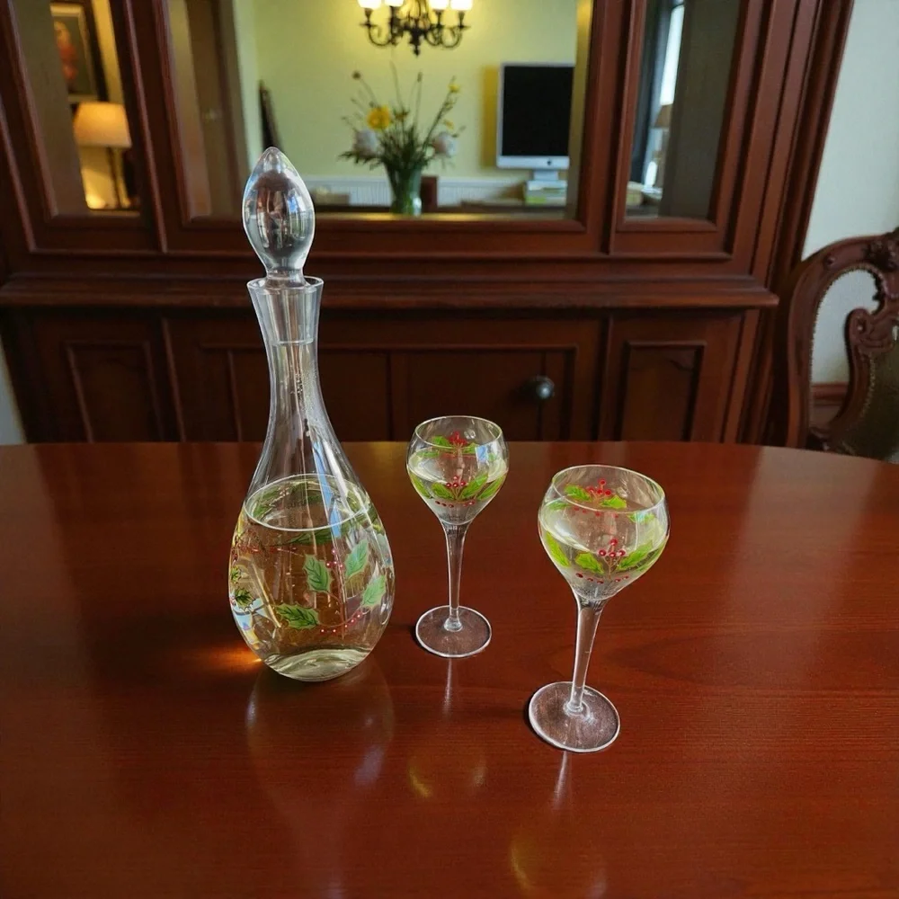 Holly Berry Glass Decanter Set Stopper 2 Goblets Holiday Bareware Hostess